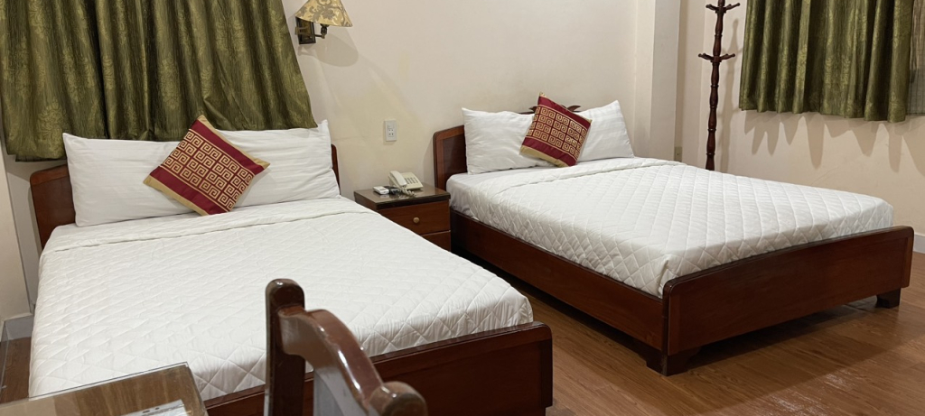 PHÒNG 2 GIƯỜNG 1,6m. 2 người. Free 2 chai nước.